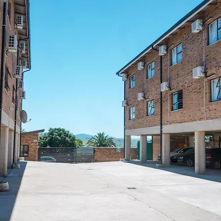Omi'S Wholesome Apartment Mthatha Buitenkant foto
